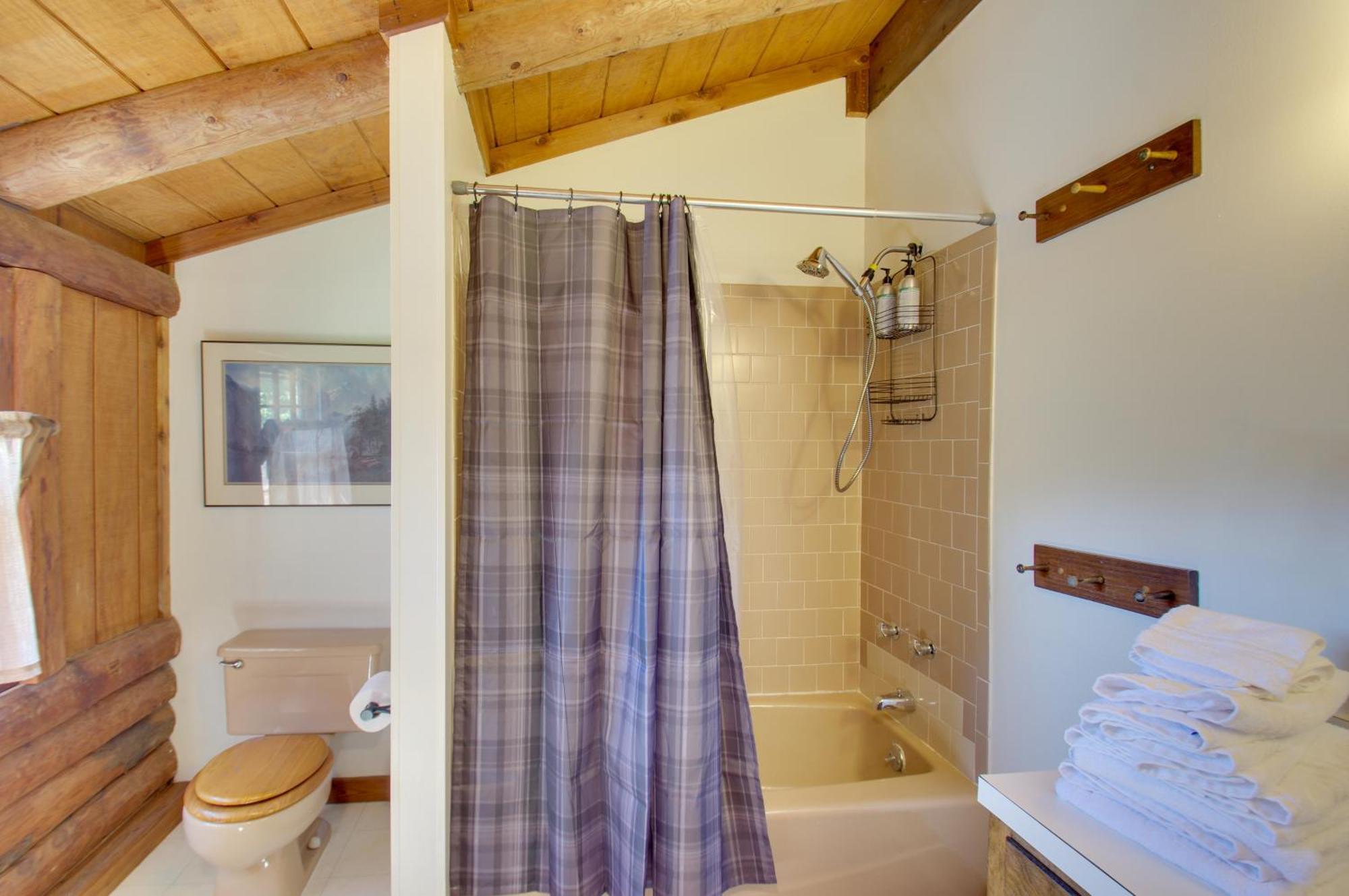 Cozy Log Cabin Getaway With Fire Pit And 3 Acres! Ruckersville Dış mekan fotoğraf