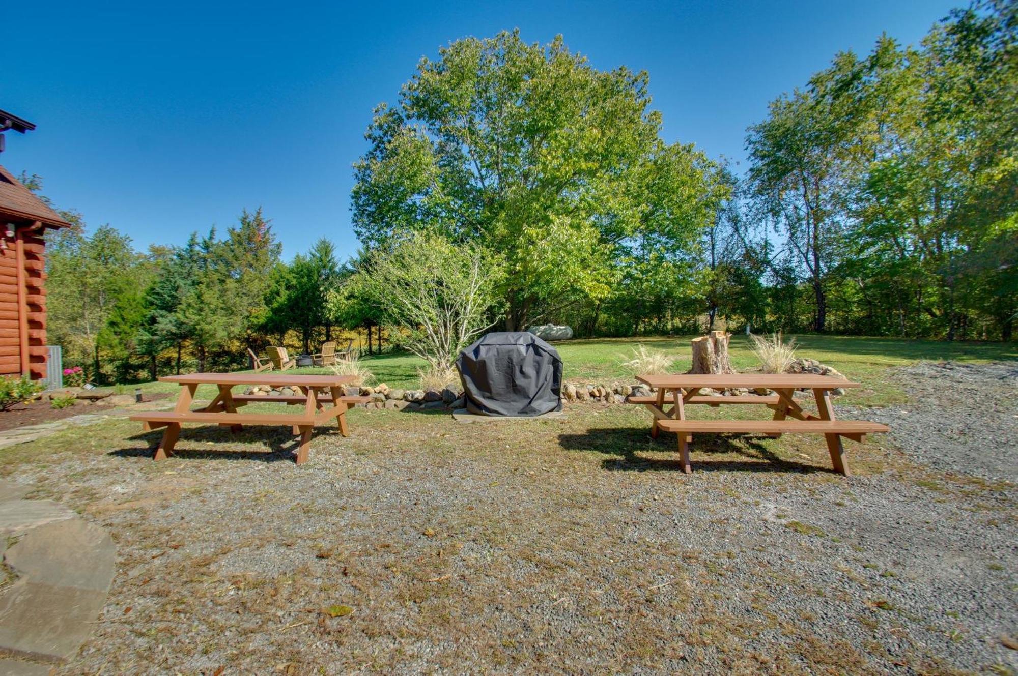 Cozy Log Cabin Getaway With Fire Pit And 3 Acres! Ruckersville Dış mekan fotoğraf